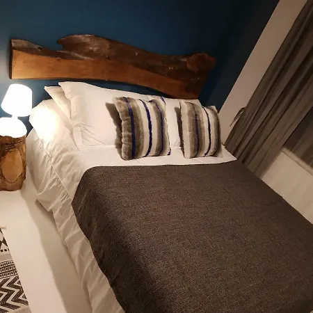 Ugurlu Dukkan 2 Sakarya (Marmara)